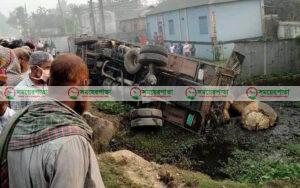 শেরপুরে ট্রাক নিয়ন্ত্রণ হারিয়ে এক পথচারী মৃত্যু