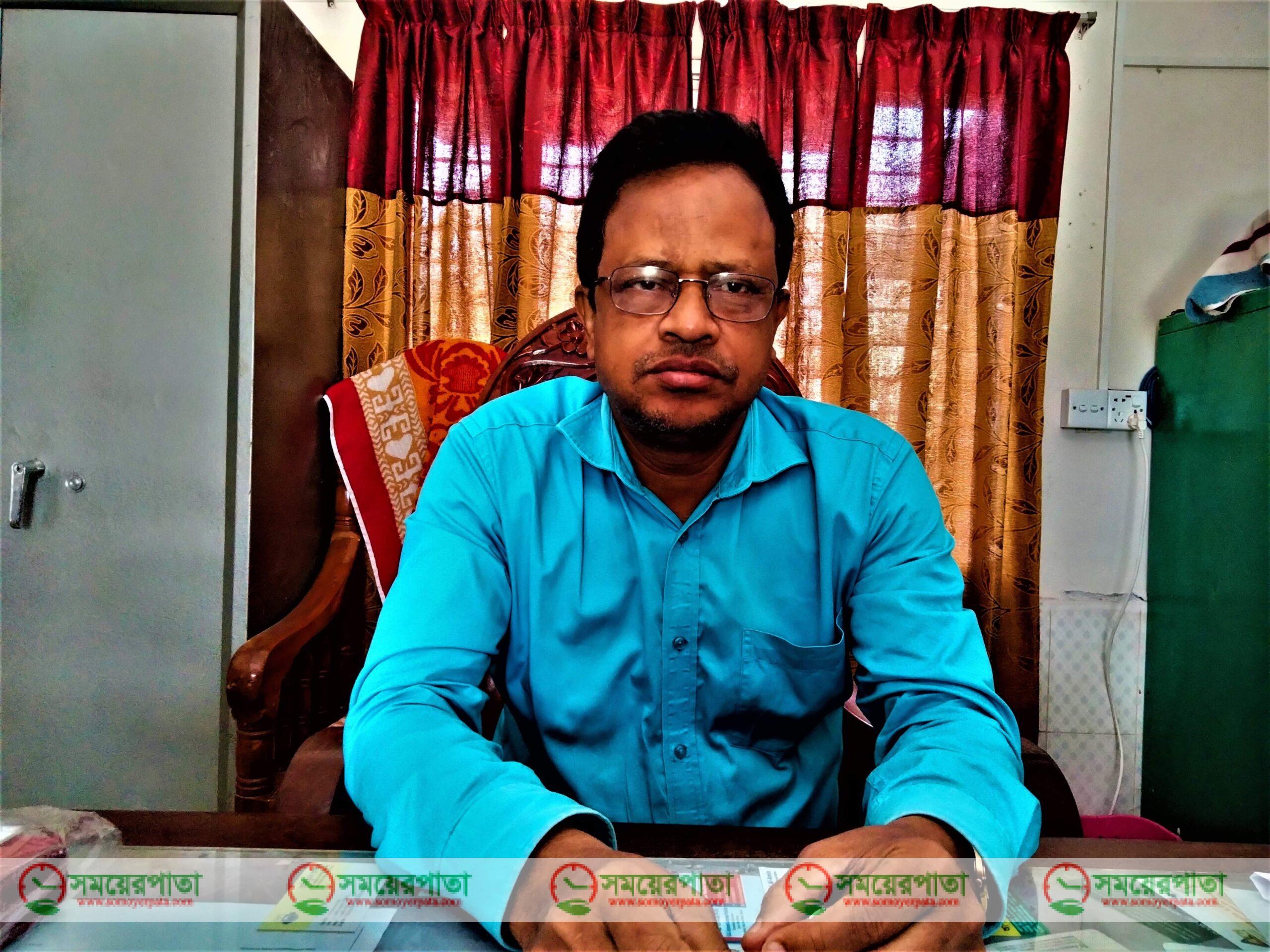 কটিয়াদীতে শিক্ষাক্ষেত্রে অবদানের জন্য একুশে স্মৃতি শান্তি সম্মাননা পেলেন বদিউল আলম