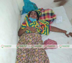 রাঙ্গামাটিতে দ্বিতীয় বিয়ের জের ধরে ক্ষমতাসীন দলের নেতার ভাই কৃতক গৃহবধূকে হত্যার চেষ্টা