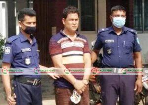 প্রধান শিক্ষক শামীম গ্রেফতার.ছাত্রীকে ধর্মান্তরিত করে বিয়ের অভিযোগ।
