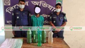 হাতিবান্ধায় ০৮ লিটার চোরাই মদসহ গ্রেপ্তার ০১