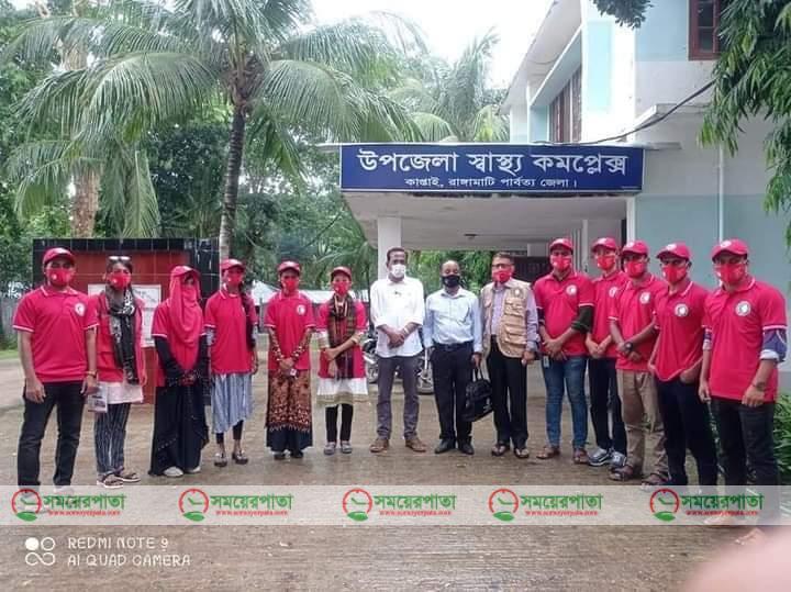 সেচ্ছা-সেবকের প্রতি রেড ক্রিসেন্টের ভালবাসা।