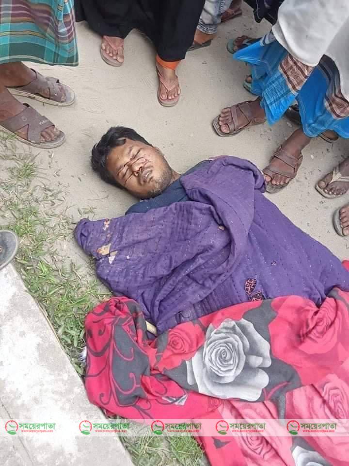 ময়মনসিংহের গফরগাঁওয়ে বালুবাহী ট্রাকের চাপায় পথচারী দুই কৃষক নিহত