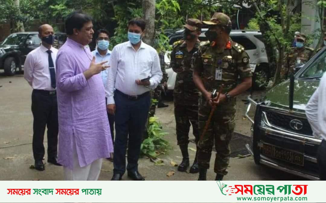 গাজীপুরে চলমান লগডাউনে চেকপোস্ট মনিটরিং করেন বিঃজি; নাজিম উদ্দৌলা৷