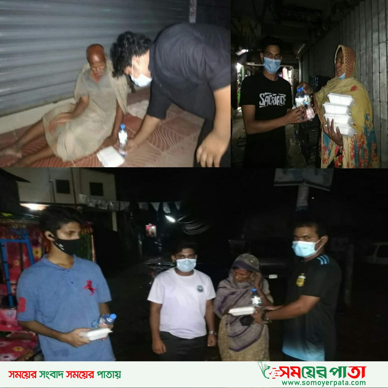 চকরিয়ায় ভবঘুরে মানুষের মাঝে রান্না করা খাবার বিতরণ করেছেন সামাজিক সংগঠন