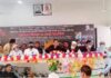 শ্রীপুরে ৪৬তম জাতীয় শোকদিবসে হতদরিদ্র শিক্ষার্থীদের মাঝে উপবৃত্তির চেক, যুবঋণ ও ঢেউটিন বিতরন। শ্রীপুরে ৪৬তম জাতীয় শোকদিবসে হতদরিদ্র শিক্ষার্থীদের মাঝে উপবৃত্তির চেক, যুবঋণ ও ঢেউটিন বিতরন।