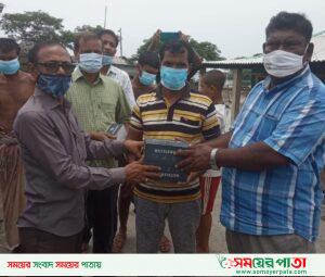 করোনা ভাইরাসের হাত থেকে বাঁচতে মাক্স ব্যাবহার অত্যাবশ্যক,বলেন ডাঃ শেখ শহীদুল্লাহ।