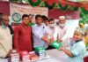অন্নদানগর তরুন সেচ্ছাসেবী সংগঠনের পক্ষ থেকে উপহার বিতরণ