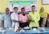 আইপিপি রোটারিয়ান হারুন অর রশিদকে সম্মাননা স্মারক প্রদান আইপিপি রোটারিয়ান হারুন অর রশিদকে সম্মাননা স্মারক প্রদান