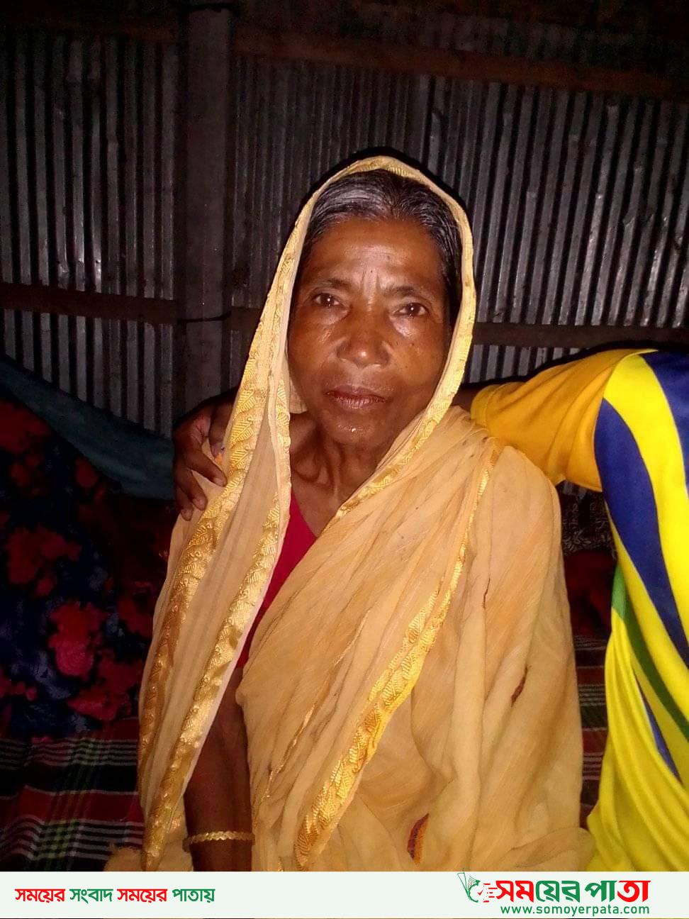 কাউনিয়ায় একটি মহিলাকে পাওয়া গেছে