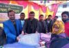 রাজারহাটে অসহায়দের মাঝে কম্বল বিতরণ