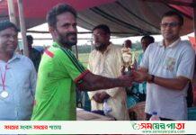 “খেলা ধুলায় বাড়ে বল – মাদক ছেড়ে খেলতে চল” এই শ্লোগান কে সামনে রেখে সপ্তাহব্যাপী অনুষ্ঠিত হলো ৮ দলীয় ফুটবল টুর্নামেন্ট