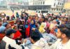 “শীতের মাঝে শ্রমের হাটে উষ্ণতার প্রয়াস” ছড়ালেন অনির্বান